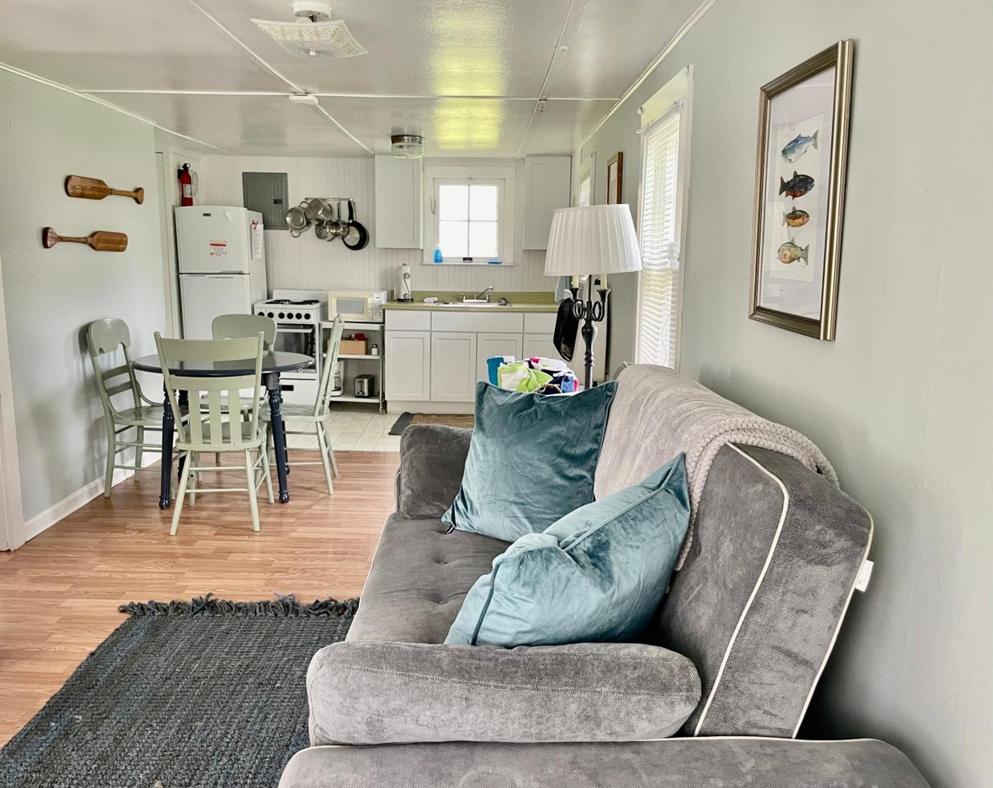 Drop Anchor Cottages And Lake House 滨湖杰尼瓦 外观 照片